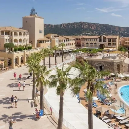 Апартаменты Studio 5 Personnes Studio 4/5 Personnes Vue Mer Au Calme - Cap Esterel, Cote D'azur. Сен-Рафаэль