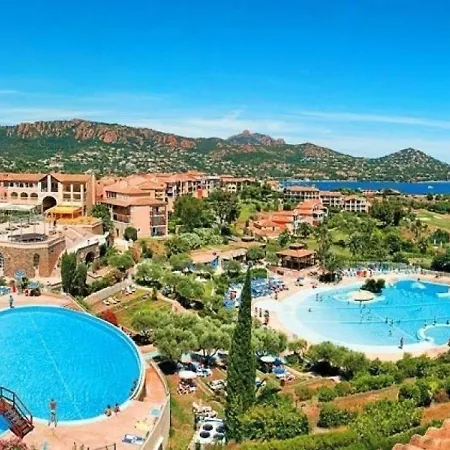 Апартаменты Studio 5 Personnes Studio 4/5 Personnes Vue Mer Au Calme - Cap Esterel, Cote D'azur. *